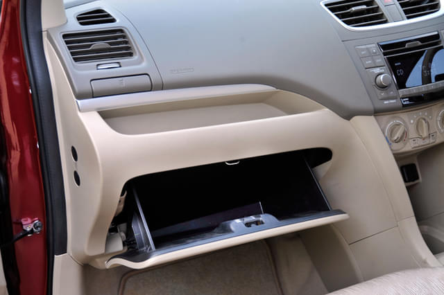 Glove Box Image - 16599